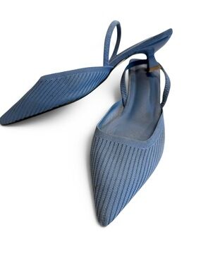 Blue Textured Cloth Patent Leather Kitten Heel Slingback Pump Size 10.5